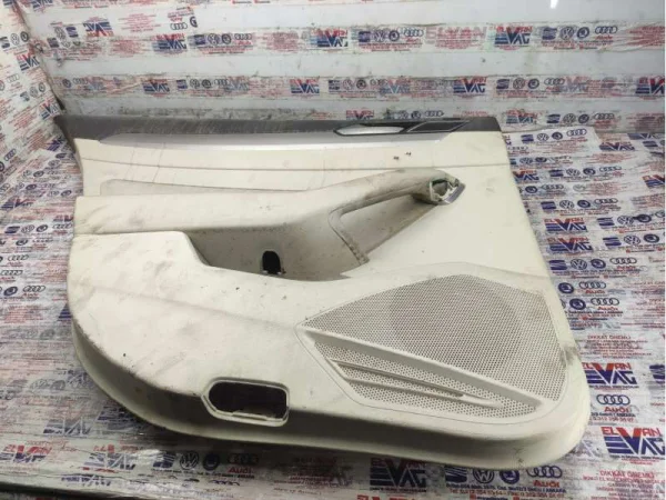 3G0867419ACML9 | VW Passat Arka Sol Kapı İç Kaplama Çıtası VAG