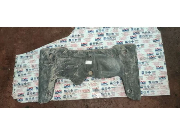 3Q0199110B | Motor Alt Travers Muhafaza Plastiği | VW Caddy, Tiguan - Audi Q2, Q3 - Seat Ateca, Tarraco VAG