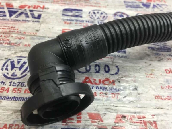 4G0103493H | Audi A6 Külbütör Havalandırma Hortumu VAG