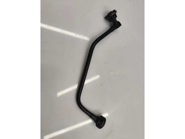 4H0121081AH | Audi A8 Genleşme Tankı Hava Alma Hortumu VAG
