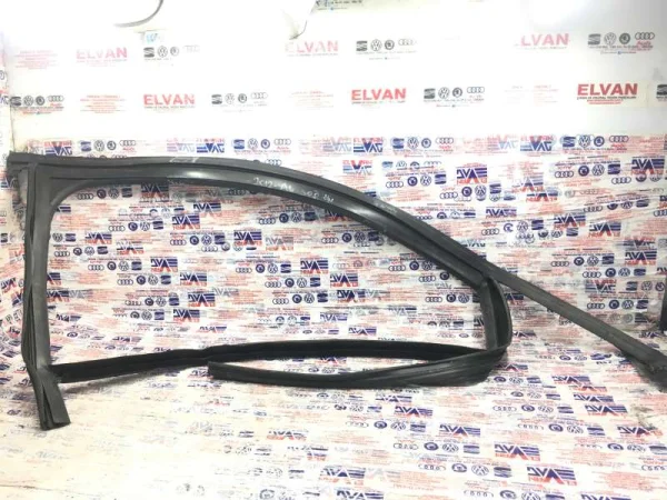 4G0837440 | Ön Sağ Cam Fitili VAG