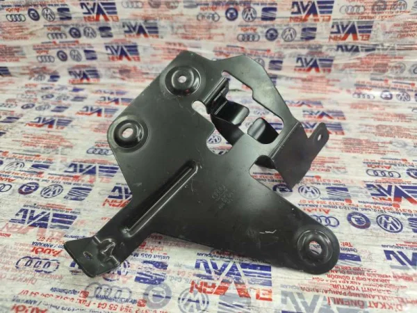 4G0145879N | Audi A6 Ek Su Pompası Braketi VAG