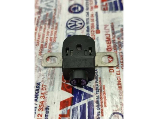 4G0915519 | Audi Q3 Akü Yük Sigortası VAG