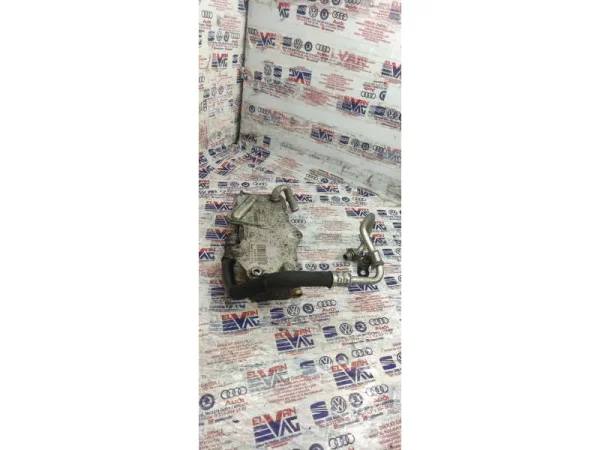 4G0317827A | Audi A6 Yağ Soğutucu Braketi VAG