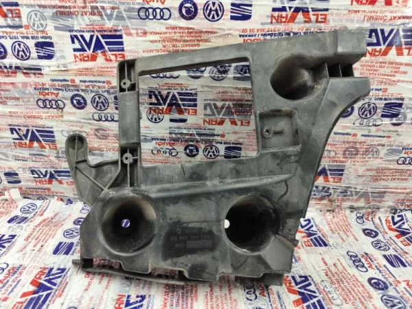 4G5807394 | Audi A6 Arka Sağ Tampon Braketi VAG
