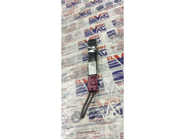 4G5035225 | Audi A6 Sol Üst Anten Amplifikatörü VAG