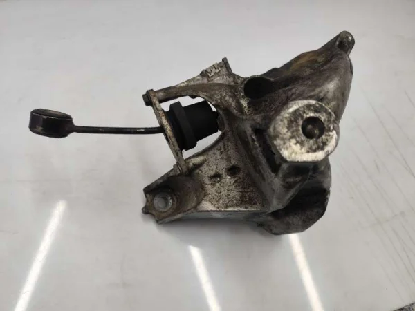 4M0199869AN | Audi A4 Sol Motor Takozu VAG