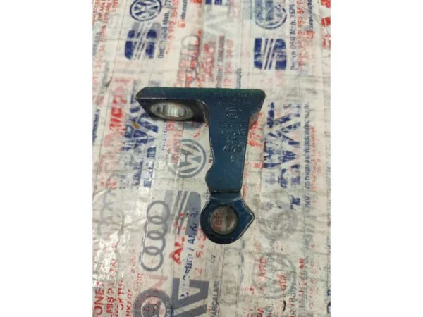 5H0833402A | Sağ Arka Kapı Üst Menteşesi | VW Caddy, Golf VAG