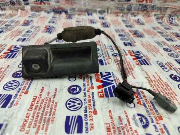 5N0827566AA | Geri Görüş Kameralı Bagaj Kapak Tutamağı | Audi A4, A5, Q5 VAG