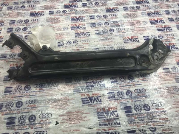 5E3806929B | Skoda Octavia Sol Far Bağlantı Sacı VAG