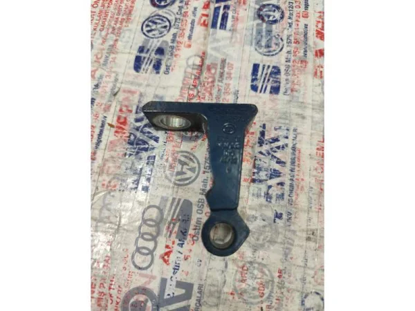 5H0831402 | VW Golf Sağ Ön Alt Kapı Menteşesi VAG