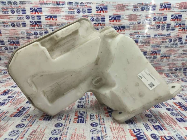 5Q0955453M | Silecek Su Deposu | Audi A3 - Seat Leon VAG