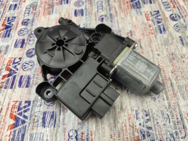 5Q0959408E | Arka Sağ Cam Motoru | VW Tiguan, Touran - Seat Ateca, Tarraco - Skoda Elroq, Enyaq VAG