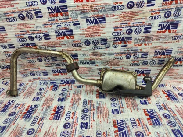 7L0815611C | Audi Q7 Sabitleme Braketi VAG