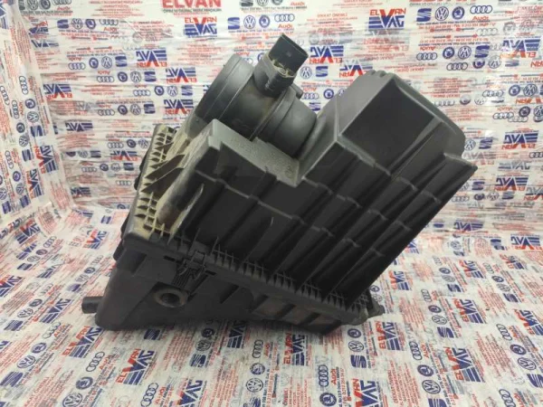 7H0129620 | VW Transporter Hava Filtresi VAG