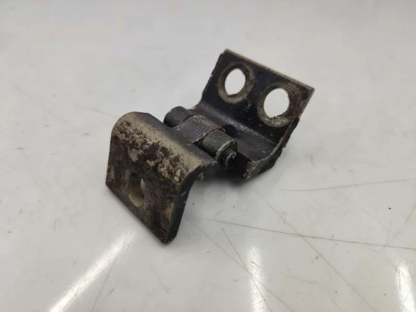701831401 | VW Transporter Kapı Menteşesi VAG