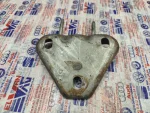 7H0857063C | VW Transporter Torpido Gözü Bağlantı Ayağı - 1