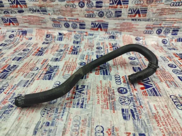 7E0422895G | VW Transporter Hidrolik Direksiyon Soğutma Borusu VAG