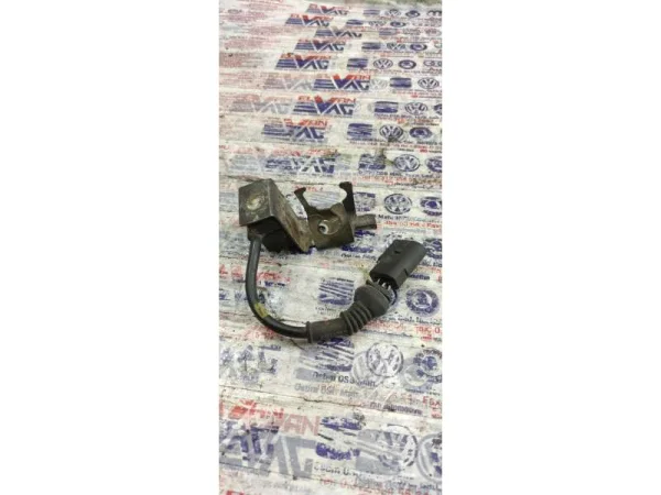7L0907639 | VW Touareg İvmelenme Sensörü VAG