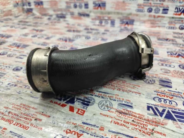 7L6145708H | Turbo Hortumu | VW Touareg - Audi Q7 VAG