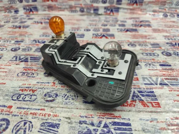 7L6945257F | VW Touareg Arka Dış Stop Duy Takımı VAG