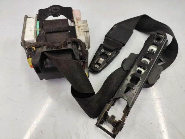 8K0857833C | Emniyet Kemeri Yükseklik Ayar Mekanizması | Audi A4, Q5 VAG