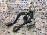 8D1721117K | Pedal Bağlantı Braketi | VW Passat - Audi A4, A6 - 2
