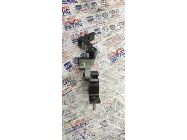 80A831403A | Kapı Menteşesi | Audi A5, Q5 VAG