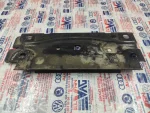 8W0803183C | Arka Taban Destek Sacı | Audi A4, A5 - 1