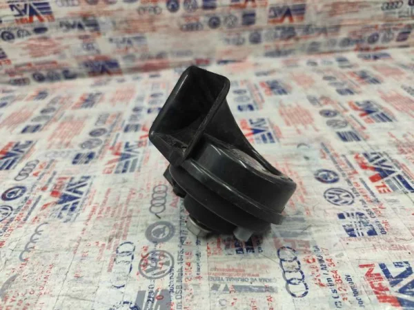 8W0951223 | Audi A4 Korna Takımı VAG