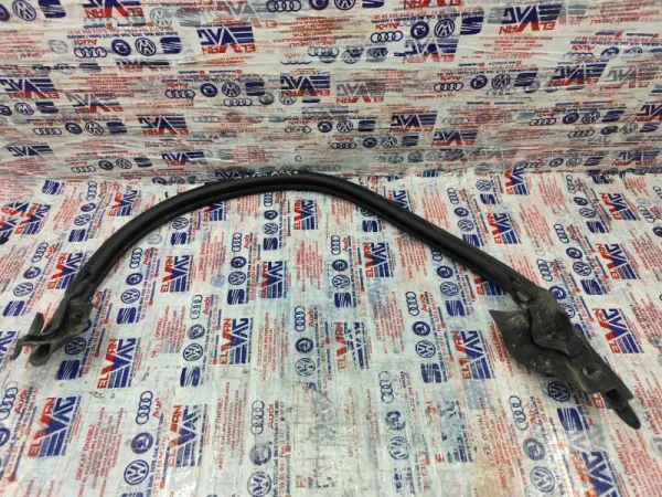 8T8839479E | Audi A5 Arka Sol İç Cam Fitili VAG