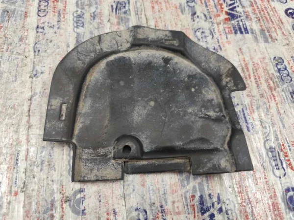 8W0805583A | Audi A4 Çamurluk Davlumbaz Kapağı VAG