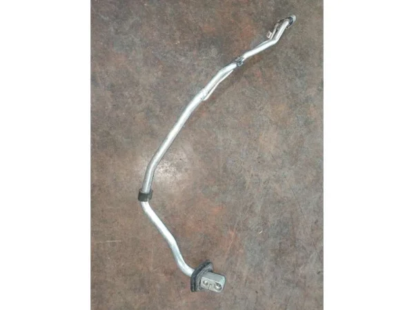 8W0816738Q | Audi A4 Klima Borusu VAG