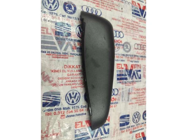 8W5945256B | Audi A4 Sağ Arka Stop Lambası Çıtası VAG