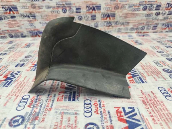 8W5945254B | Audi A4 Arka Sağ Stop Blendajı VAG