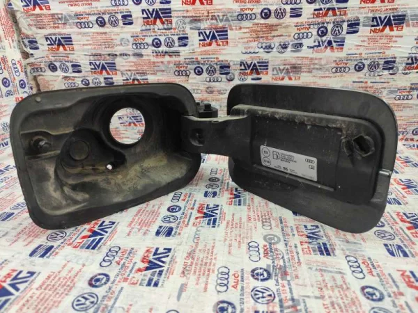 8W0010508S | Yakıt Deposu Uyarı Etiketi | Audi A1, A3, A4, A5, A6, A7 VAG