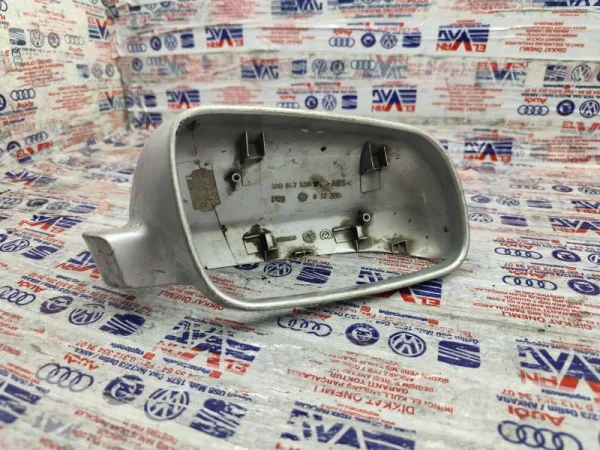 3B0857538 | VW Passat Sağ Dış Dikiz Ayna Kapağı VAG