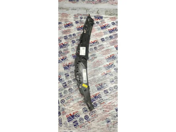 3G0941120C | VW Passat Sağ Far Kapak Paneli VAG