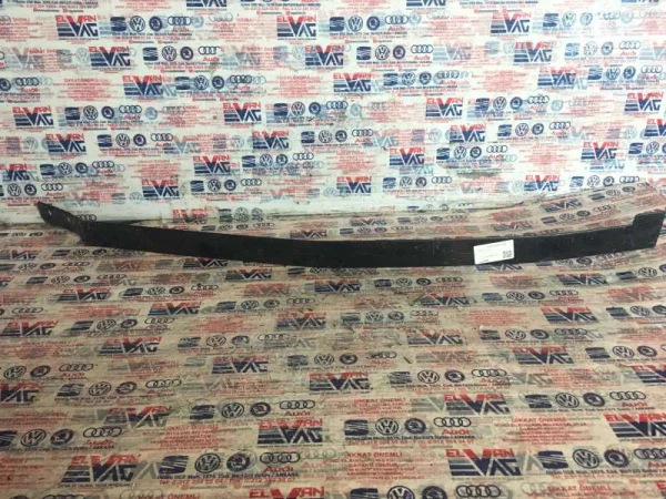 2K0843796A | VW Caddy Sürgülü Sağ Kapı Ray Kapağı VAG