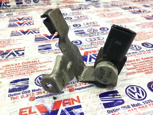 03L131529 | Vakum Valfi | VW Golf, Jetta, Passat, Tiguan VAG