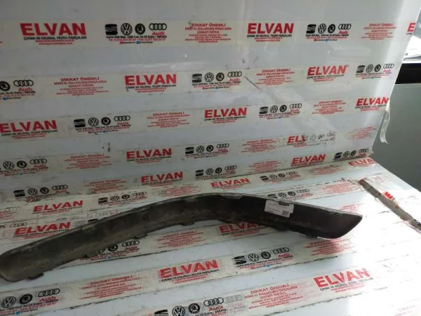 1J6807791 | VW Golf Sol Arka Tampon Bandı VAG