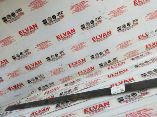 1M0853515C | Sol Ön Kapı Çıtası VAG