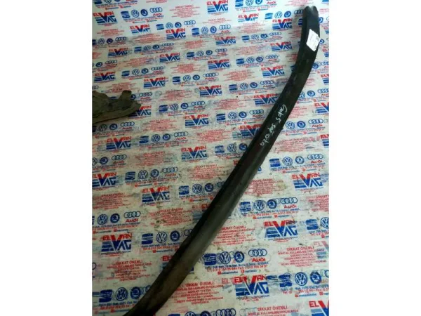 1K6839374B | VW Golf Arka Kapı Cam Çıtası VAG