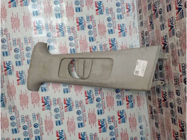 1M0867243B | Seat Leon Orta Direk Kaplaması VAG