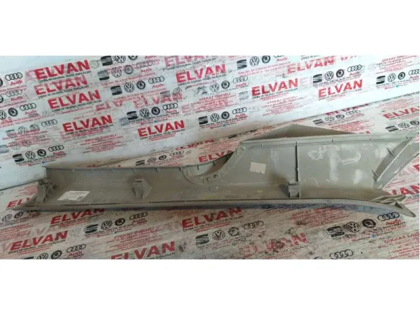 1P0867233C | Seat Leon Sol Ön Direk Kaplaması VAG