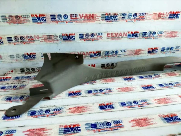 3B0853370E | VW Passat Sağ İç Marşbiyel Kaplaması VAG