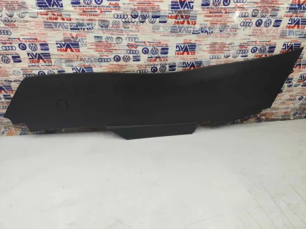 3G1863046 | VW Passat Orta Konsol Sağ Kaplaması VAG