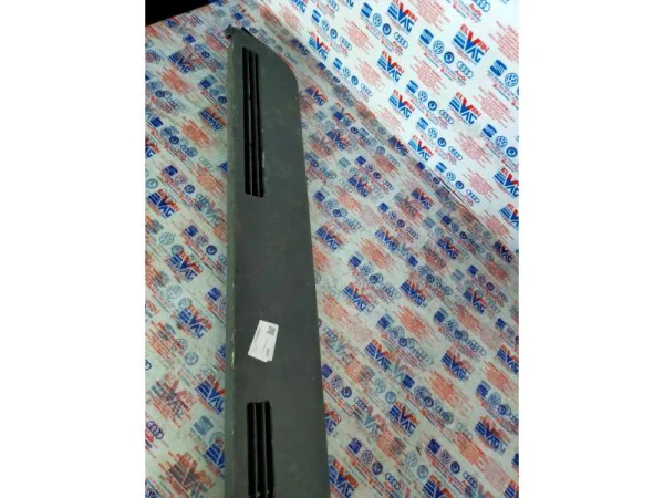 5M0868077 | VW Golf Sağ Bagaj İç Kaplaması VAG