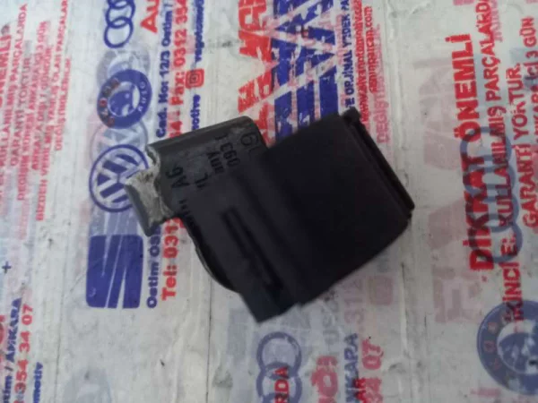 6R0121093D | Hortum Braketi | VW Polo - Audi A1 - Seat Ibiza, Toledo VAG