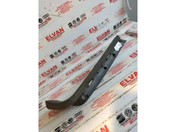 6Y0867608 | Sağ Bagaj Kaplaması VAG